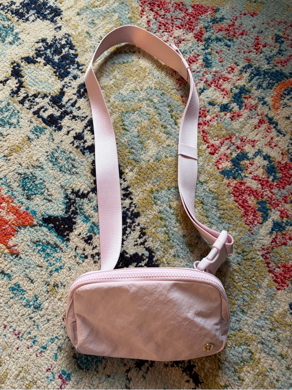 LIKE-NEW lululemon Everywhere Belt Bag 1L